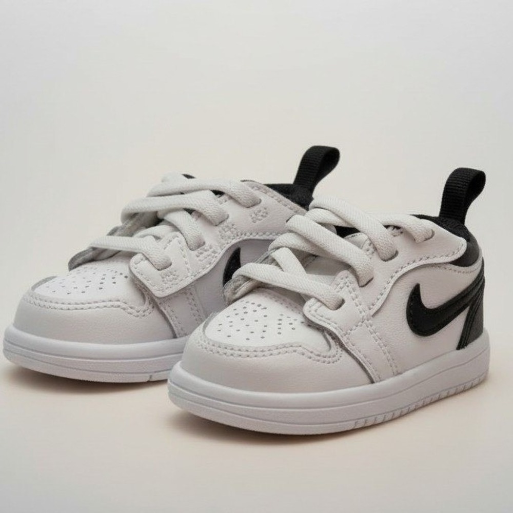 Nike Air Jordan 1 Mid Baby Sneakers – White/Legend Blue – Size 3C – NIB